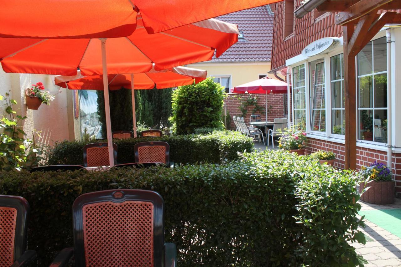 Pension-&Cafégarten Luisenhof Tangermünde Exterior foto